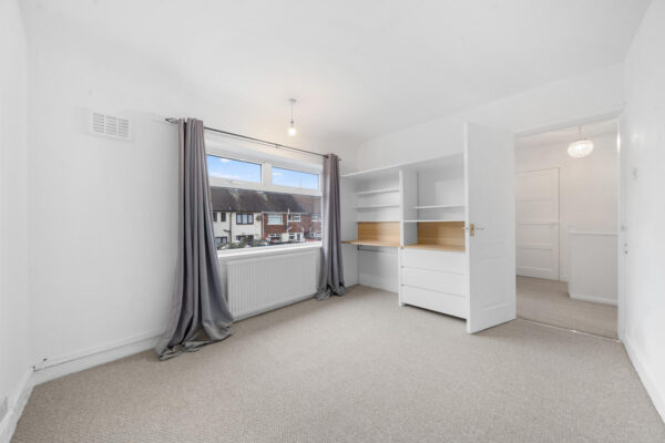 Deerbarn Drive, Old Roan