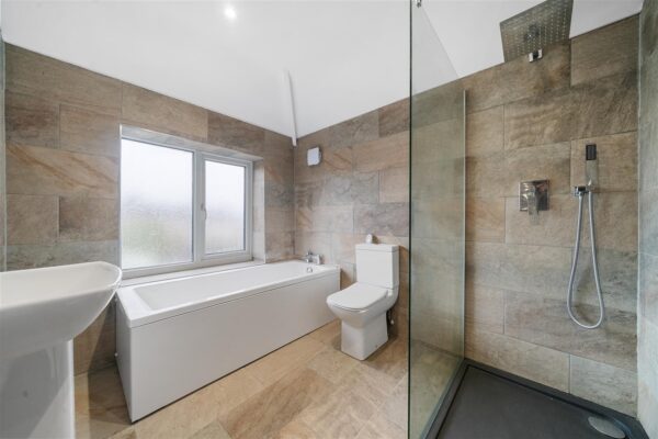 Dereham Crescent, Fazakerley