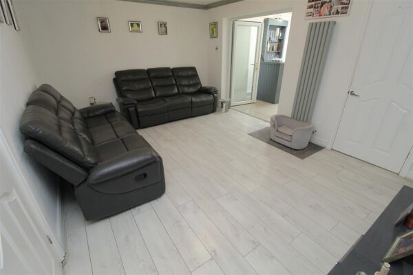 Gray Street, Linacre