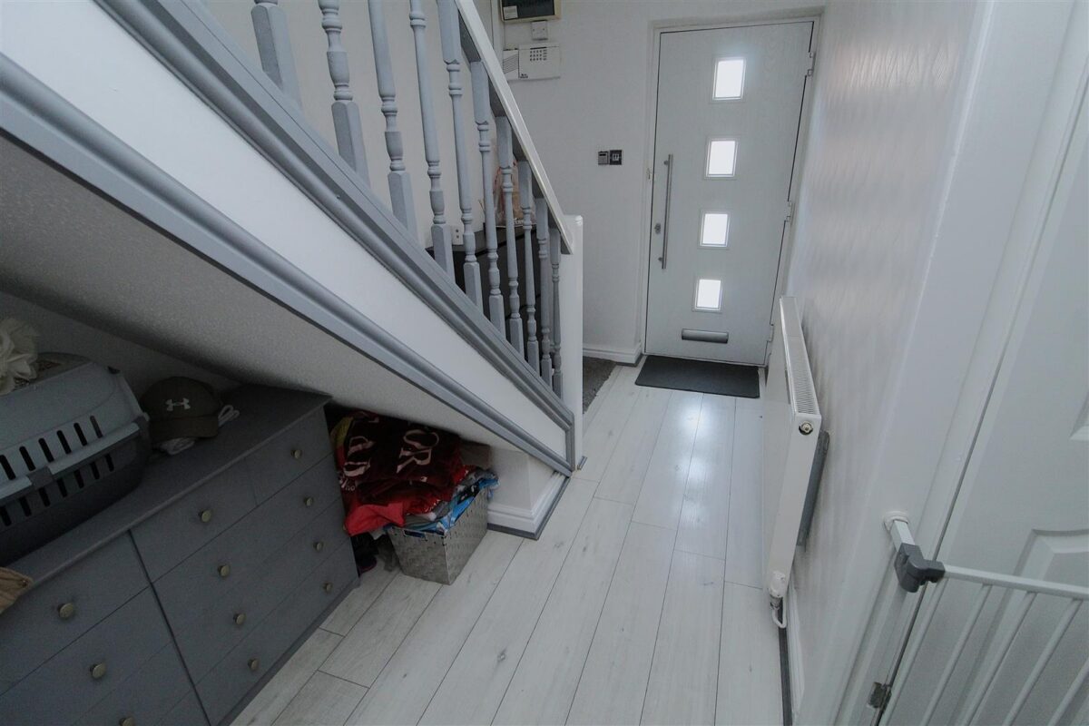 Gray Street, Linacre