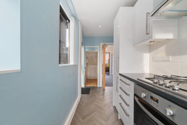 Malvern Grove, Aintree Village