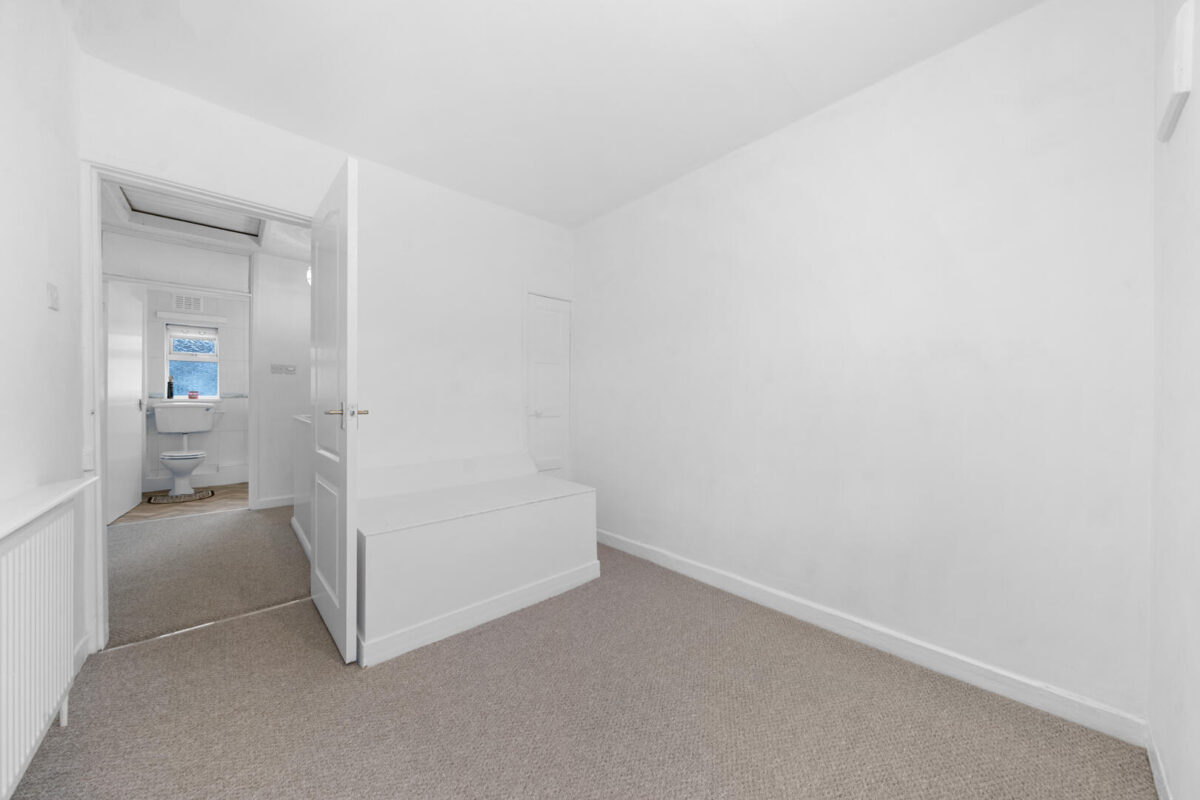 Deerbarn Drive, Old Roan