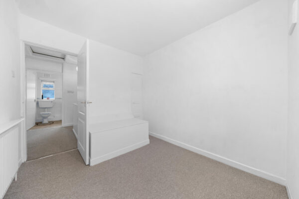 Deerbarn Drive, Old Roan