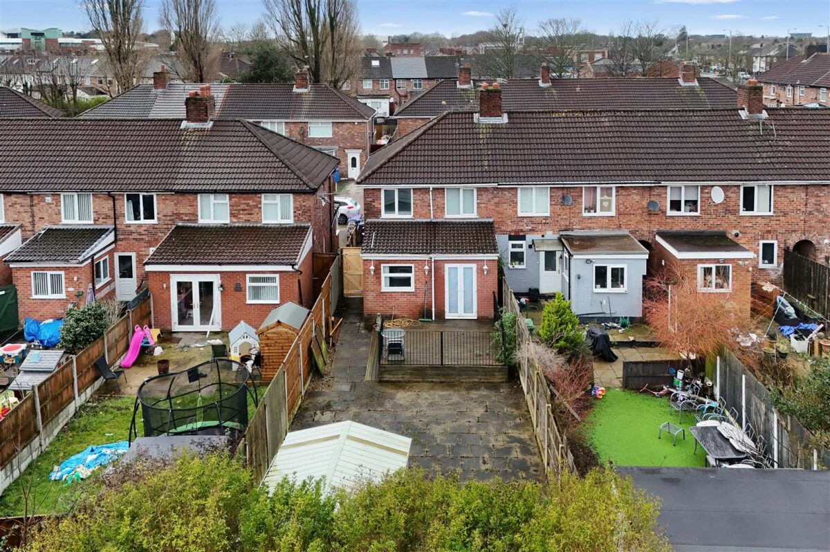 Dereham Crescent, Fazakerley