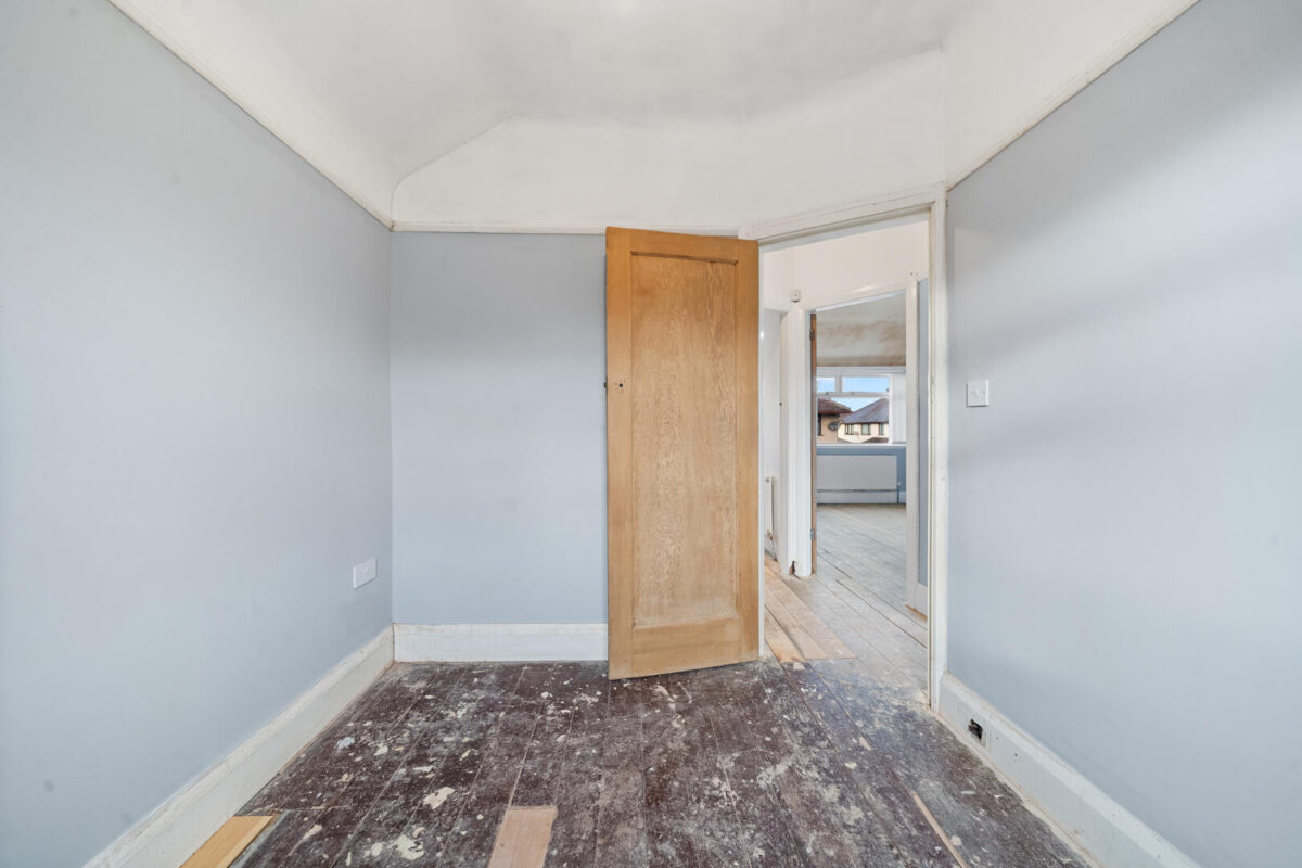 Malvern Grove, Aintree Village