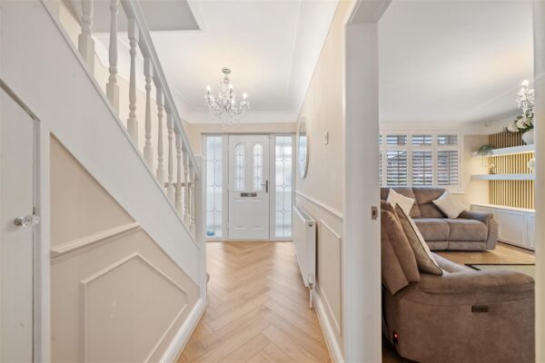 Altway, Aintree Village