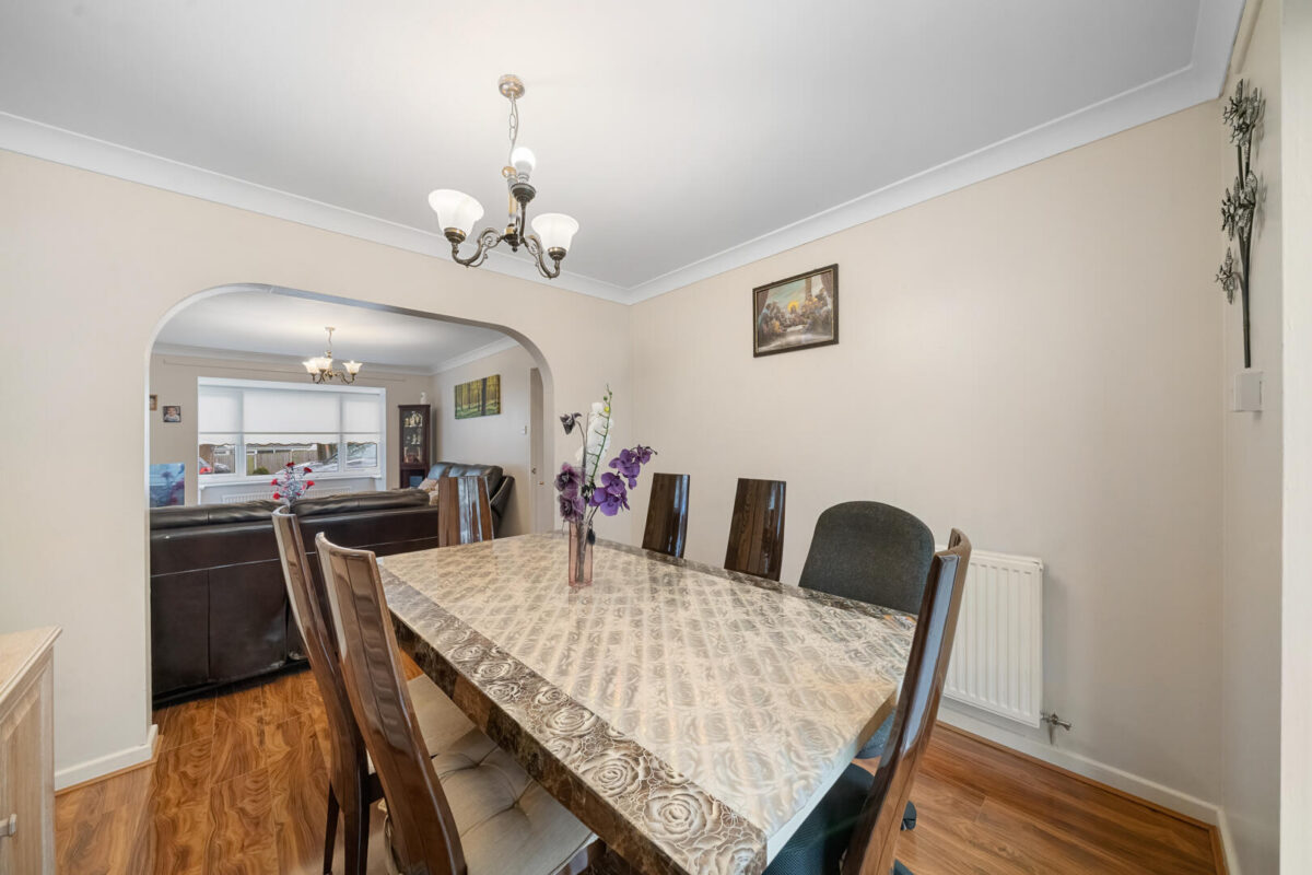 Furlong Close, Aintree