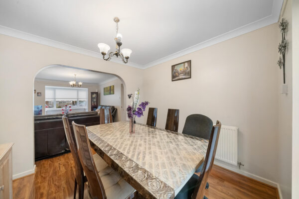 Furlong Close, Aintree