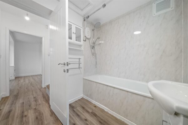 Montrovia Crescent, Fazakerley