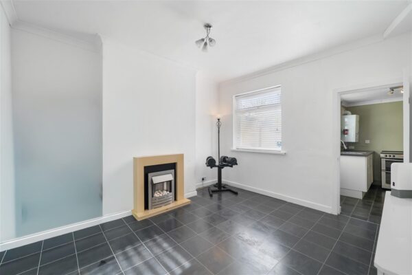 Greenwich Road, Aintree