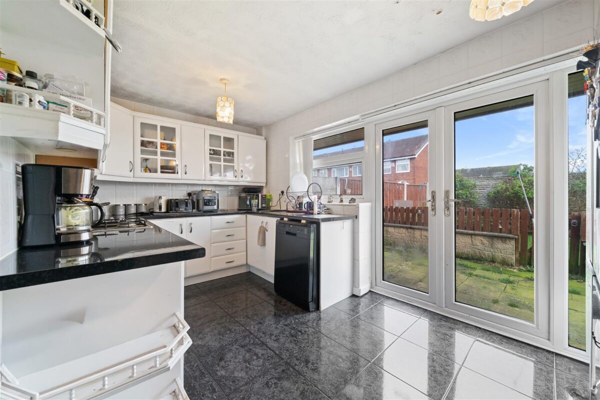 Alma Close, Fazakerley