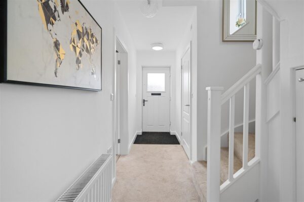 Westhead Green, Aintree Village