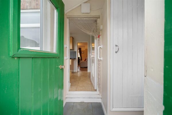 Dereham Crescent, Fazakerley