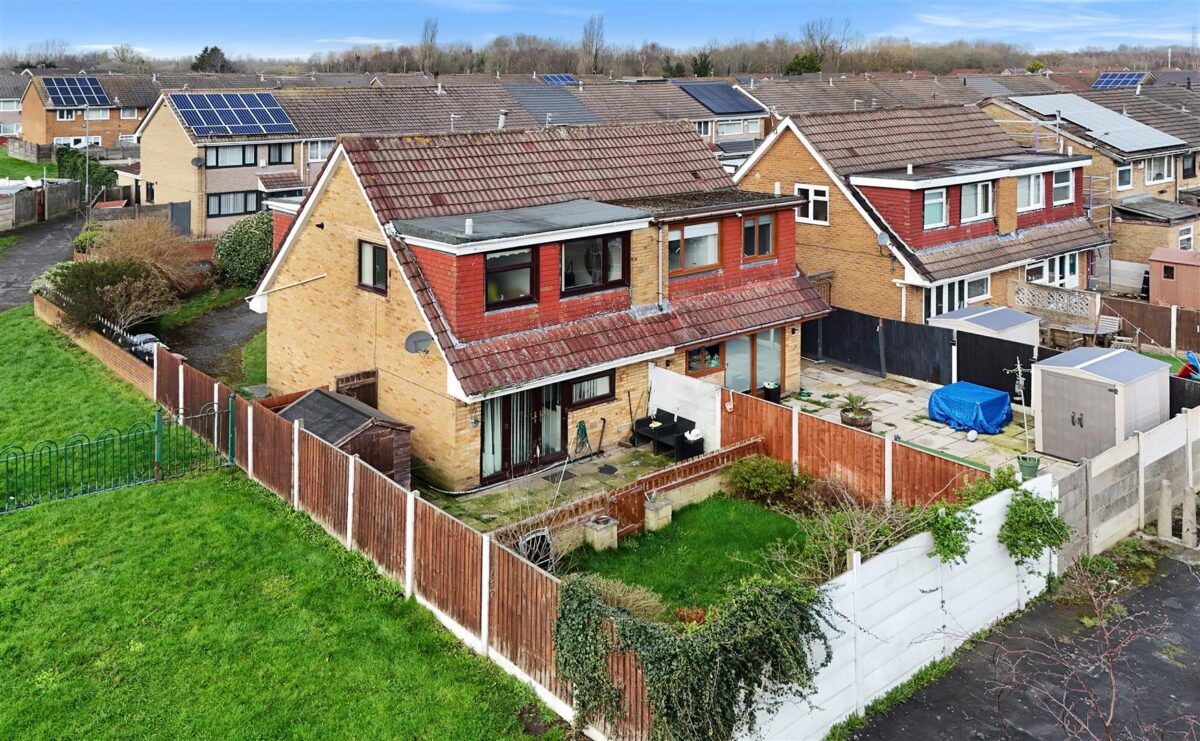 Alma Close, Fazakerley