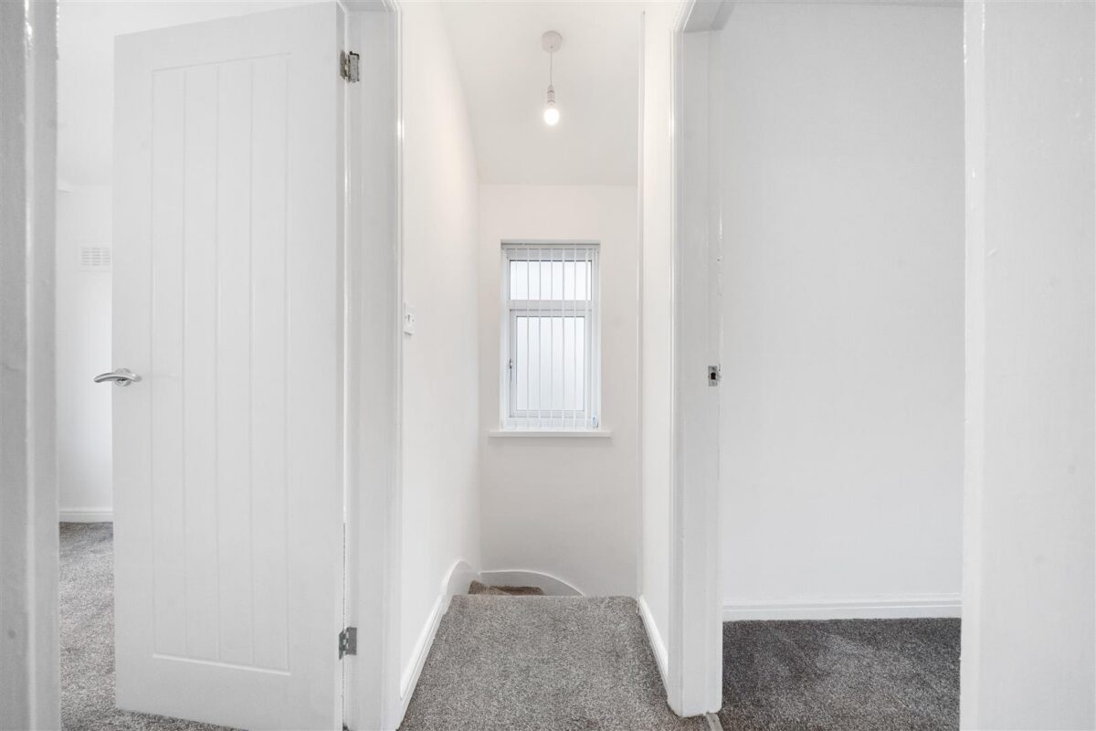 Montrovia Crescent, Fazakerley