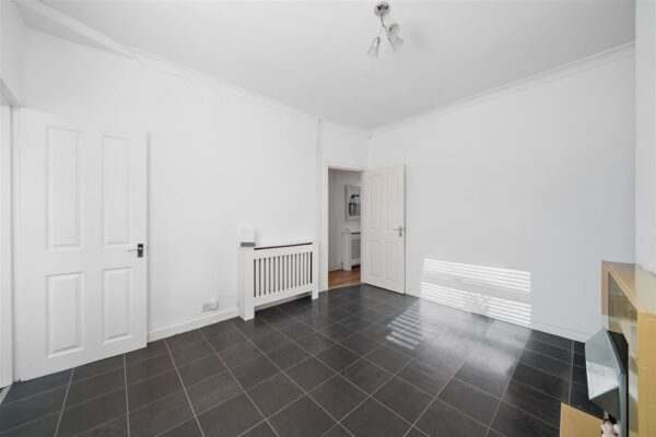 Greenwich Road, Aintree