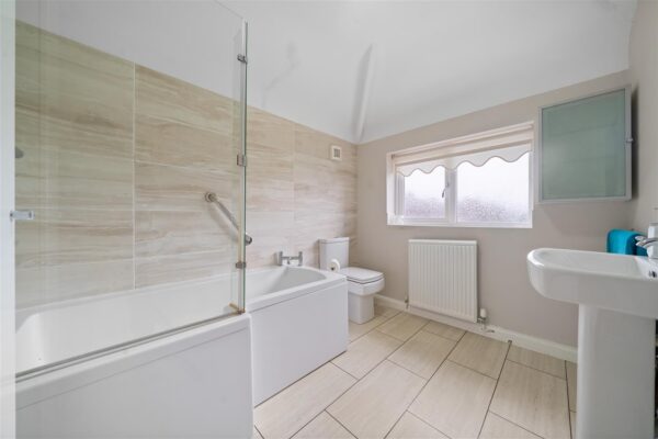 Dereham Crescent, Fazakerley