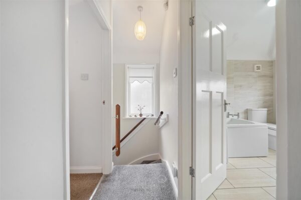 Dereham Crescent, Fazakerley