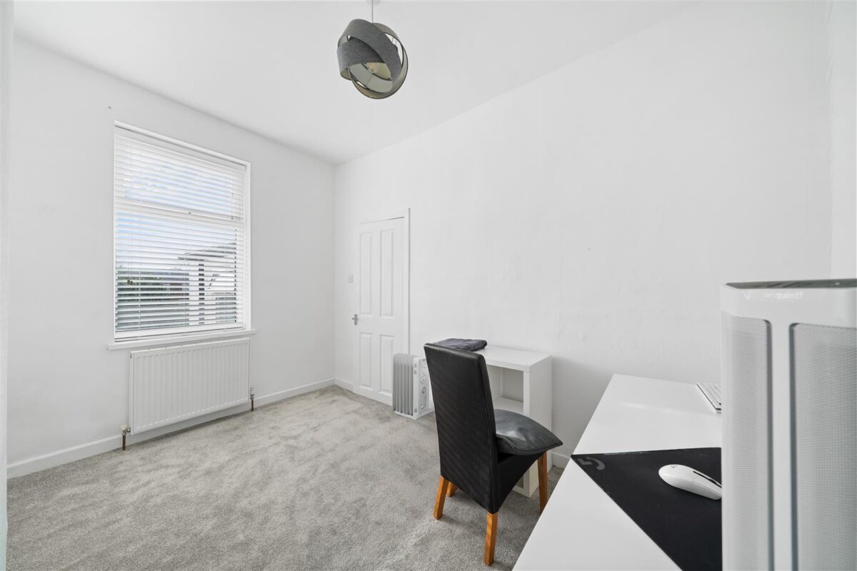 Greenwich Road, Aintree