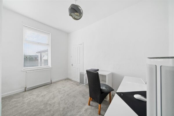 Greenwich Road, Aintree