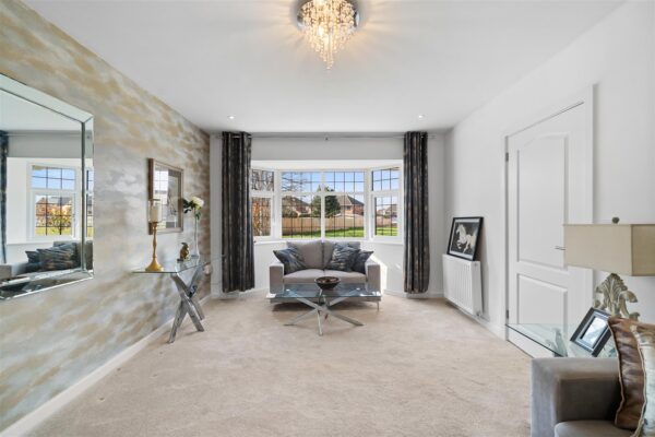 Westhead Green, Aintree Village