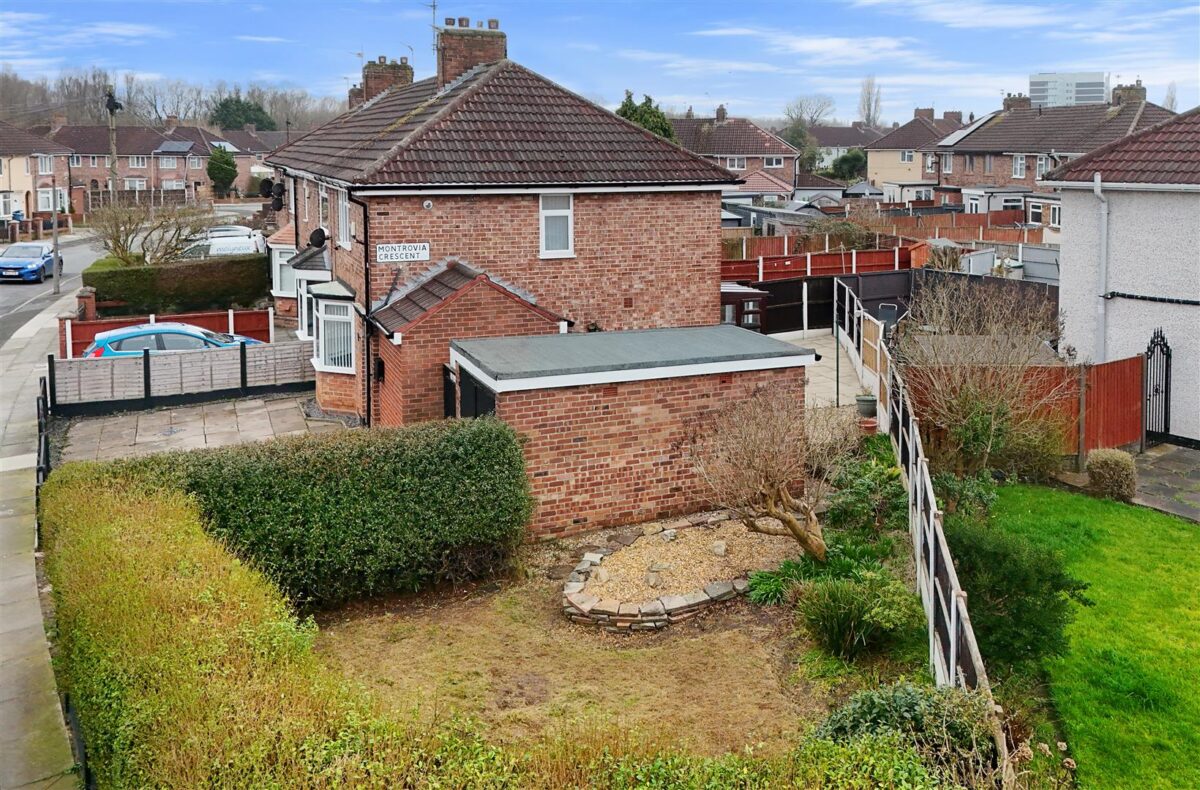 Montrovia Crescent, Fazakerley
