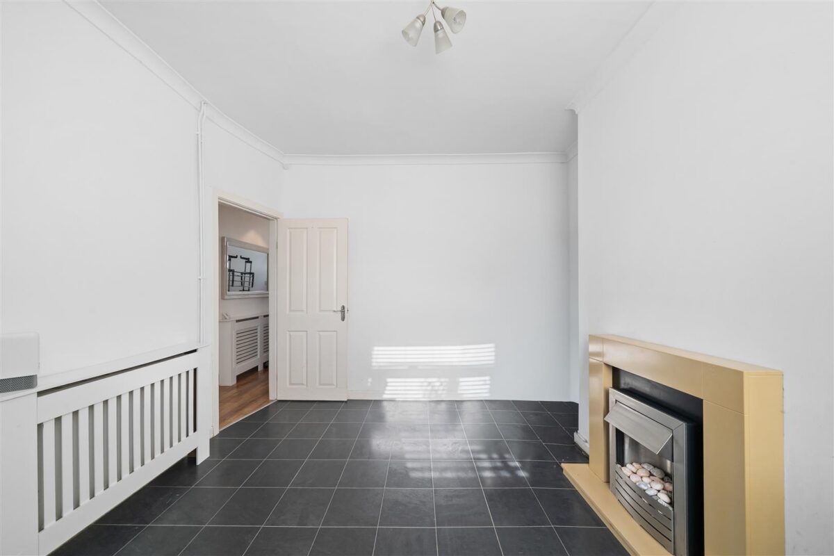 Greenwich Road, Aintree