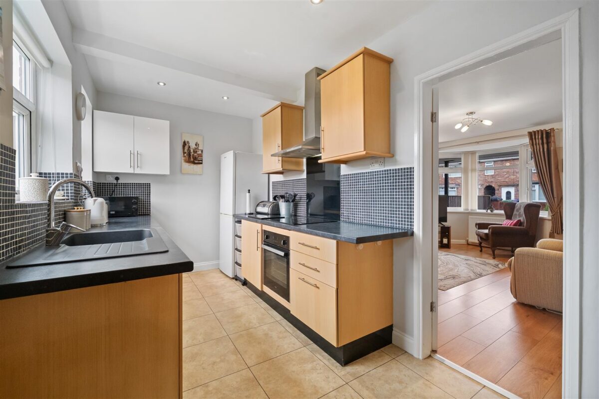 Dereham Crescent, Fazakerley