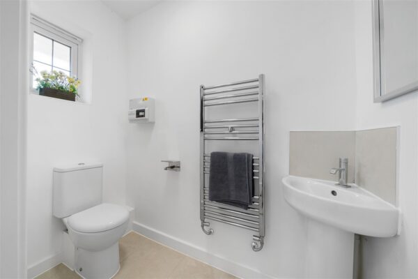 Westhead Green, Aintree Village