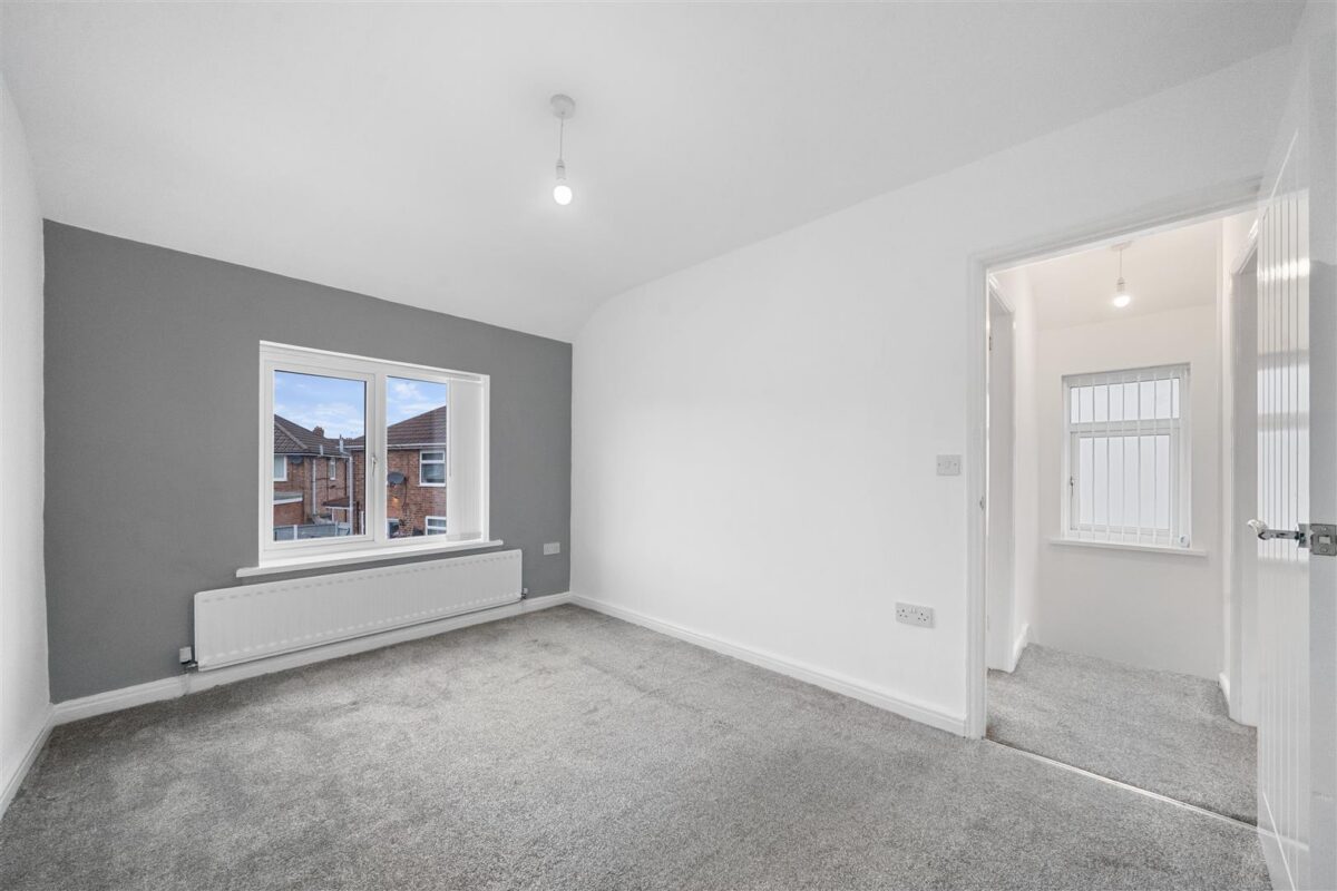 Montrovia Crescent, Fazakerley