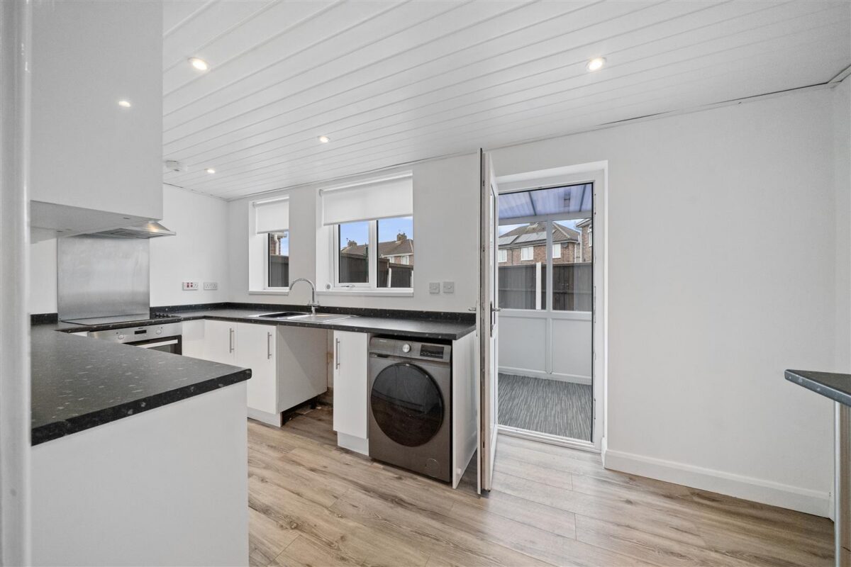 Montrovia Crescent, Fazakerley