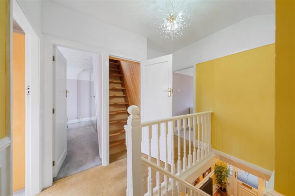 Ormskirk Road, Aintree Village