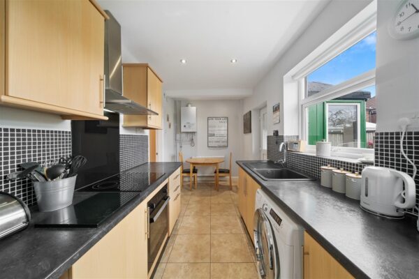 Dereham Crescent, Fazakerley