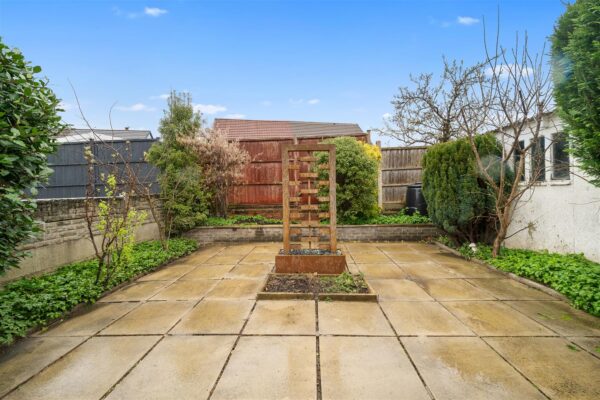 Beech Avenue, Melling