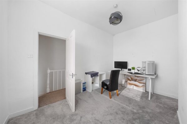 Greenwich Road, Aintree