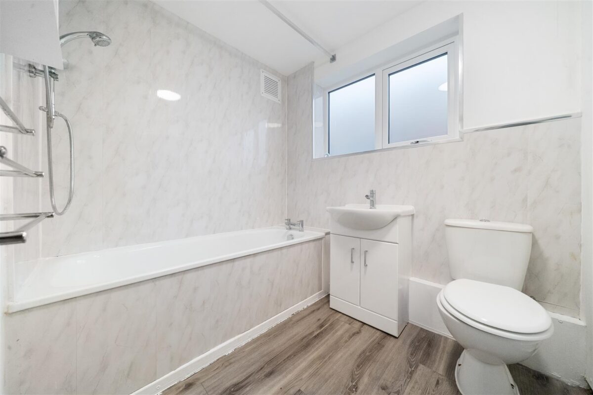 Montrovia Crescent, Fazakerley