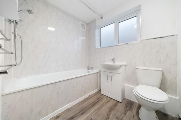 Montrovia Crescent, Fazakerley