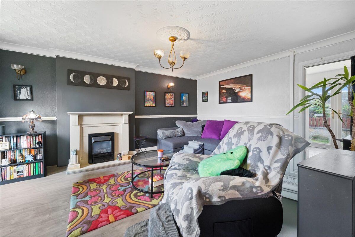 Alma Close, Fazakerley