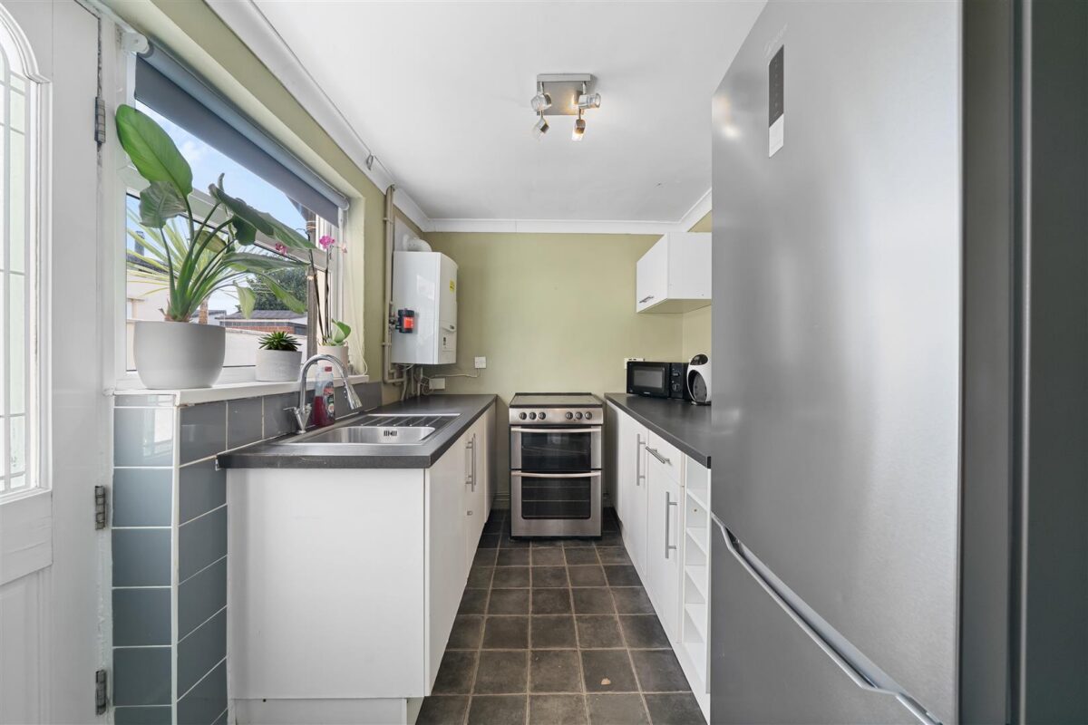 Greenwich Road, Aintree