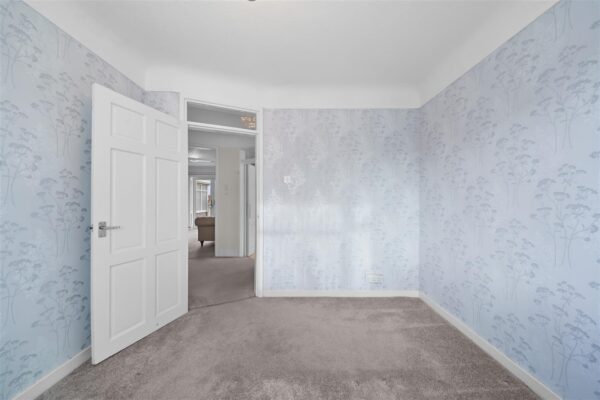 Lancing Drive, Aintree Village