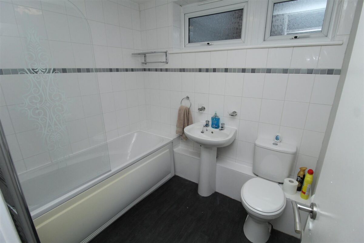 Chelsea Lea, Orrell Lane