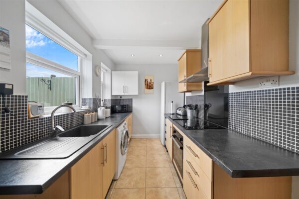 Dereham Crescent, Fazakerley