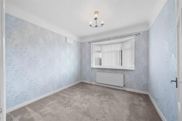 Lancing Drive, Aintree Village