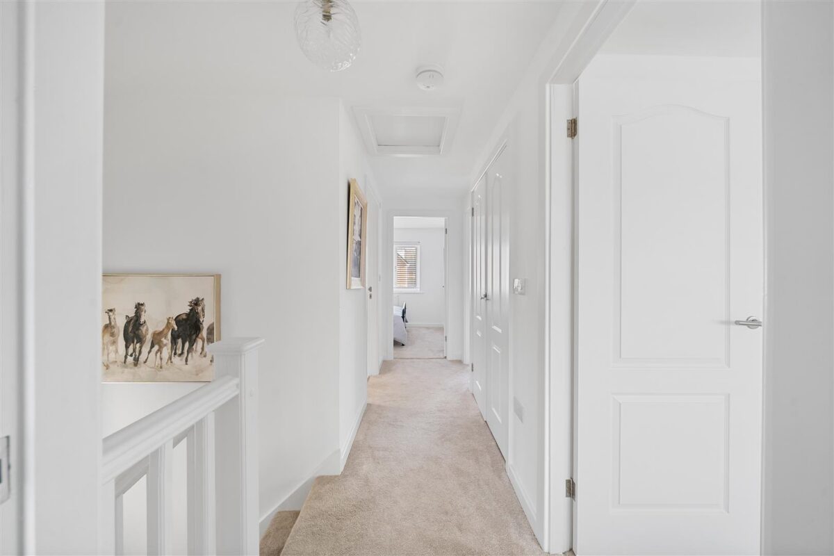 Westhead Green, Aintree Village