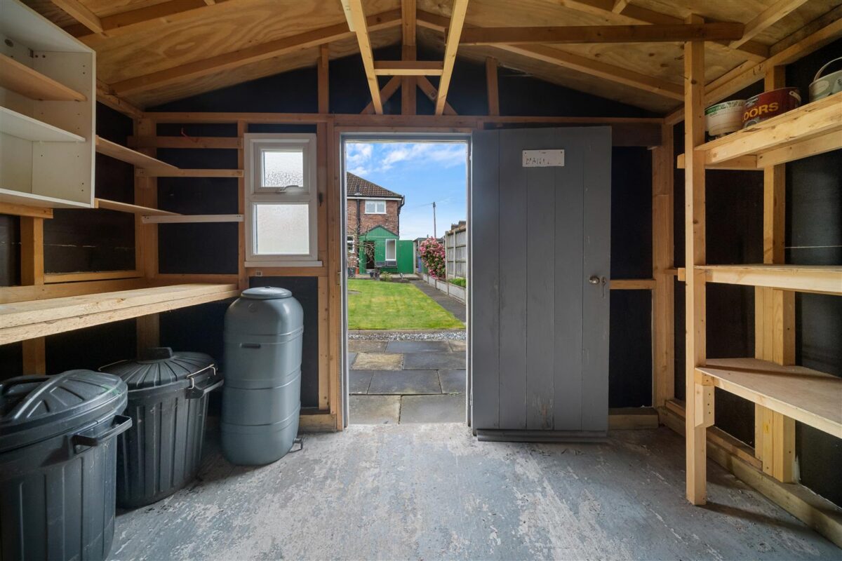 Dereham Crescent, Fazakerley