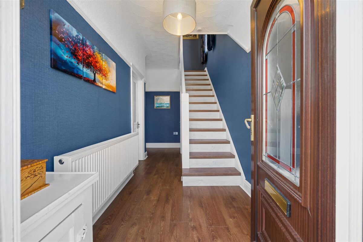 Crescent Road, Walton