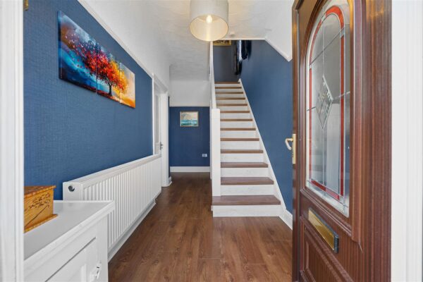 Crescent Road, Walton