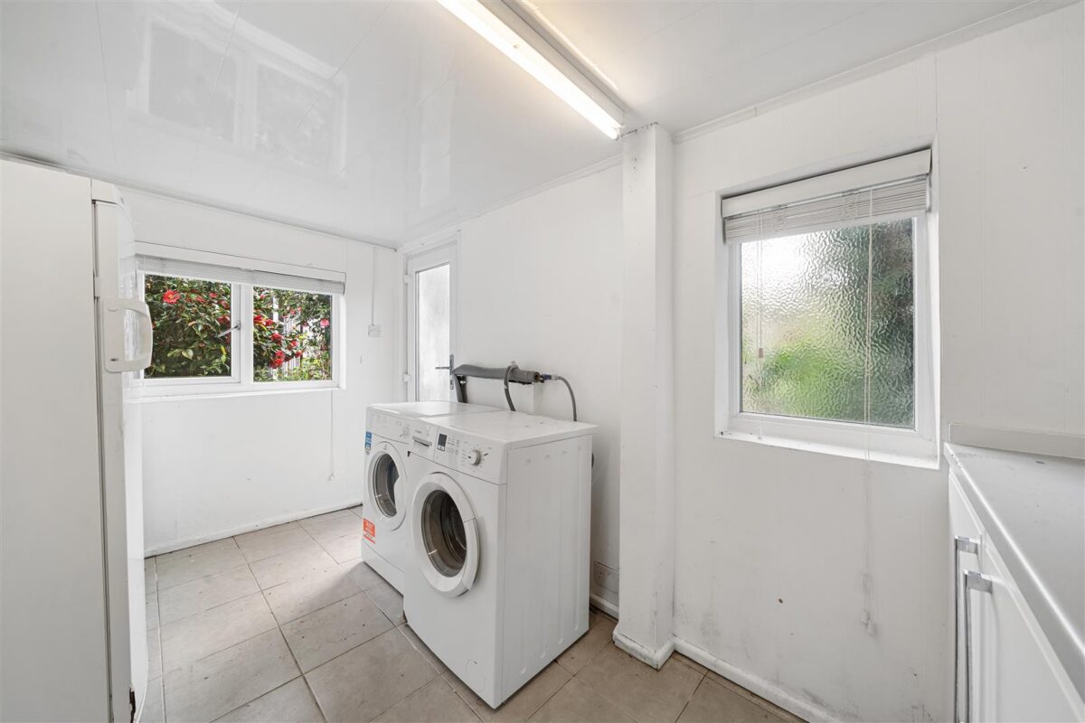 Greenwich Road, Aintree