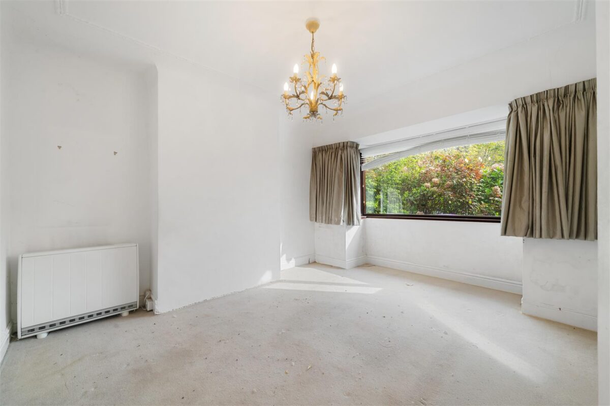 Greenwich Road, Aintree