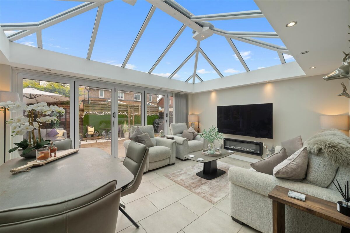 Fernbank Drive, Netherton